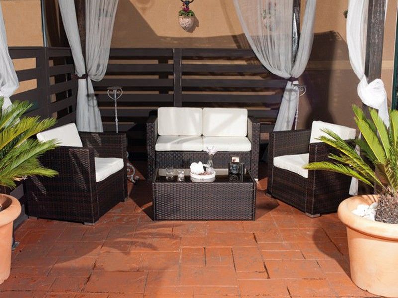 Conjunto de sofás para jardín en rattan PG0311