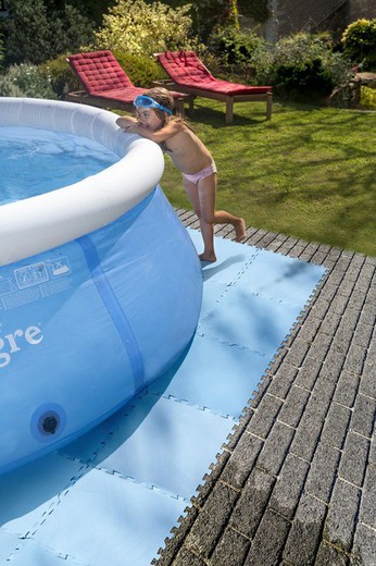 Material protector para suelo de piscina Gre