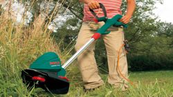 Cortabordes eléctrico ART26 Combitrim Bosch